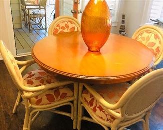 Florida style dining table with four chairs