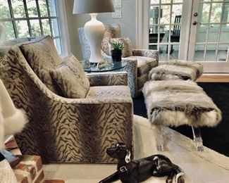 (2) MATCHING MASSOUD SWIVEL CLUB CHAIRS IN RYDER MOCHA FABRIC