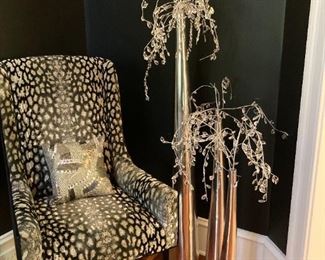 SET OF 3 STAINLESS STEEL FLOOR VASES WITH GLASS ICE BRANCHES