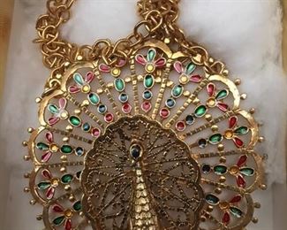 stunning peacock necklace