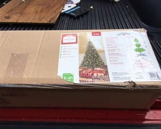six and half foot Christmas tree with lights does work