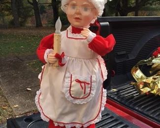 Mrs. Claus does work