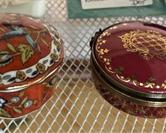 More hinged enamel boxes