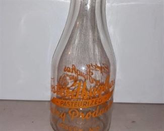 Foster-Hughes One Quart Creamed Cottage Cheese Bottle