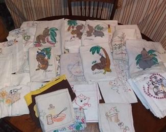 Huge Lot of Vintage Tea Towels