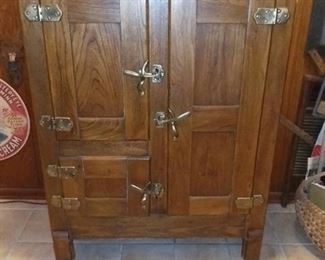 Antique White Clad Ice Box