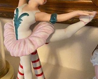 Viletta Ballerina Figurine