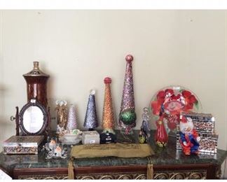 Novelty decorations 
Various Prices 