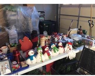 More Christmas & Holiday items 
Along with other household snd kitchen gadgets 