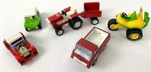 5 vintage small tonka vehicles