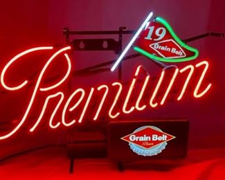 Grain Belt Premium Light Up Neon Beer Sign - Works! 