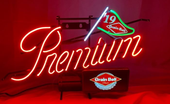 Grain Belt Premium Light Up Neon Beer Sign - Works! 