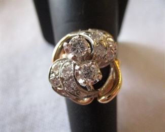 AWESOME 1940'S VINTAGE LARGE DIAMOND CLUSTER RING IN 14KT