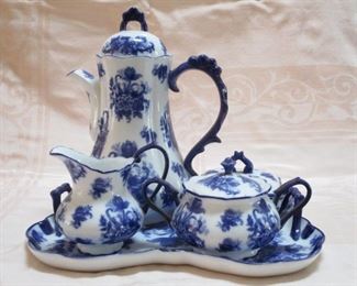 BLUE AND WHITE TEA SET