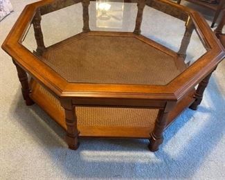 Vintage Octagon Coffee Table
Excellent condition! 
Measures: 37 1/2” across x 14 1/2” tall.
Must be able to move and load yourself

**Has a matching console table, end table & bookcase for purchase as well.