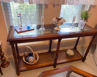 Vintage Console Table
Great condition! 
Measures: 52” long x 16 1/2” deep x 27” tall.
Must be able to move and load yourself

**Has a matching bookcase, coffee table & side table for purchase as well.