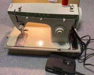 Vintage Singer Fashion Mate 252 Sewing Machine
Good working condition. 
Must be able to move and load yourself.