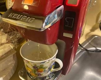 Keurig Model K10 Red
Good working condition.