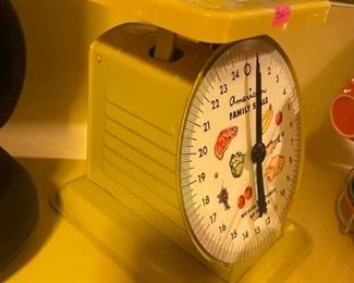 Vintage American Family Scale
Great condition! 