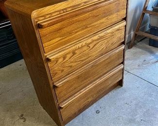4-Drawer Chest