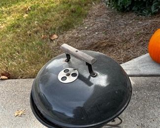Smokey Joe Charcoal Grill