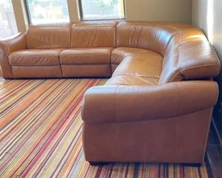 Arizona Leather Sectional Sofa Couch	32in H x 40in D x 125-125in	
