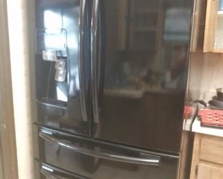 Refrigerator - Samsung