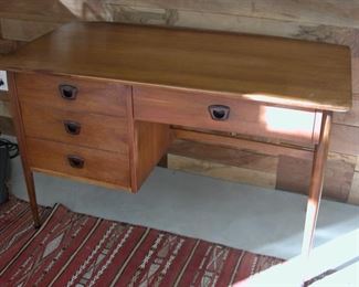 Vintage Modern Desk by Bassett Furniture Industries