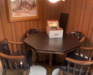game table with one leaf & 4 chairs