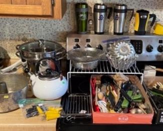 utensils, bakeware, travel mugs