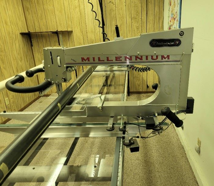 14 foot Millenium APQS QUILTING  MACHINE!