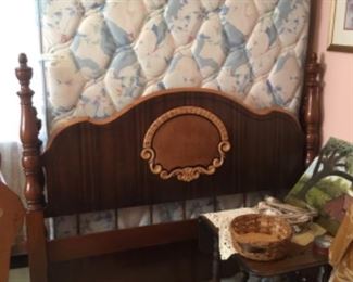 Vintage bed headboard & footboard - queen mattress set