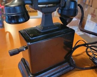 6.	Antique Sieman Brothers of London Magneto 332				 
        Price $375