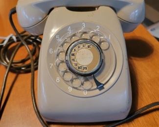 11.	   Vintage Japanese OKI ODA-1150 Rotary Desk Telephone		$150