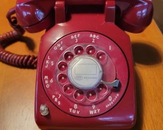 13.	   Vintage ITT Model 500 Desktop w/Alert Light				$75