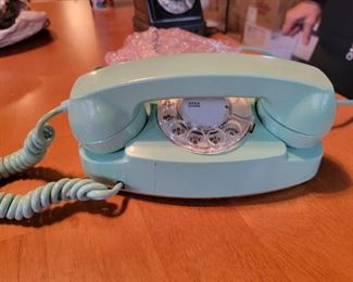 21.	   Aqua Princess Rotary  Circa 1962  w/Light Kit				$65