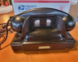 43.	    Kellogg 900 Receiver w/braided cord					$200