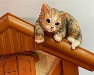 Kitty cat clock