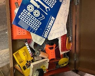 Vintage erector set