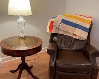 Leather recliner/Accent Table/Crystal lamp/Orr Felt Blanket 100% Pure Wool