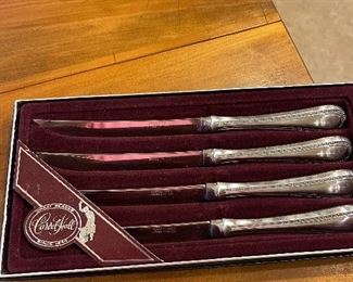 Carvel Hall Set of 4 Steak knives