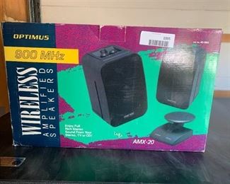 Optimus AMX-20 900 MHz Wireless Amplified Speakers