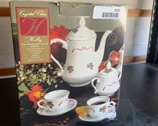 Crystal Clear "Holly" Pattern 17 Piece Set | Coffee Pot, Sugar, Creamer, 6 Cups, & 6 Saucers