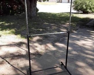 Portable Clothing Rack | Adjustable Arm