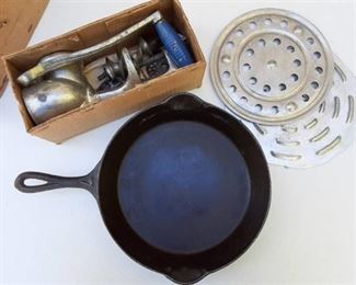 Lot of 4 Cast Iron Number 7 Skillet and Meat Grinder