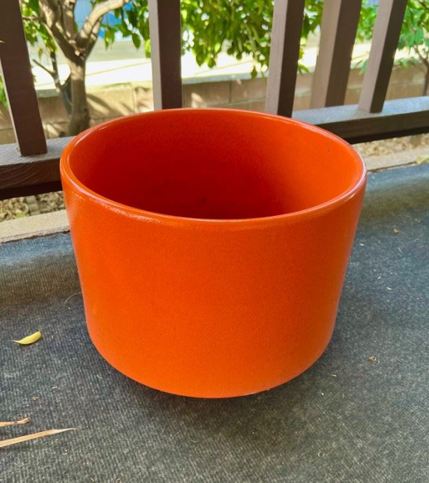 1960's signed Gainey C-14 Red Orange pot Really nice!