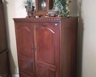 Sold Montgomery Ward clock