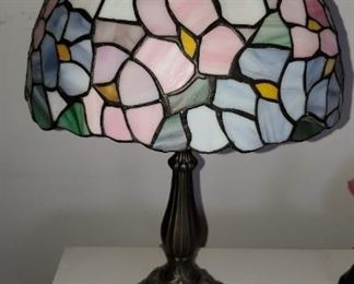 Tiffany themed lamp