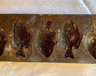 Lodge fish mould.