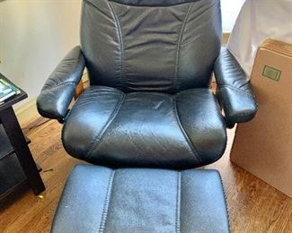 Leather Stressless recliner